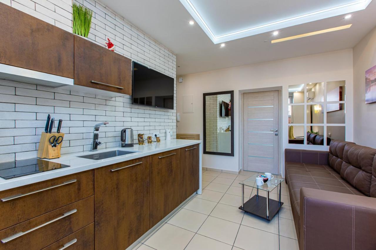 Big Jacuzzi , Sauna , Khreshchatyk Apartments كييف المظهر الخارجي الصورة