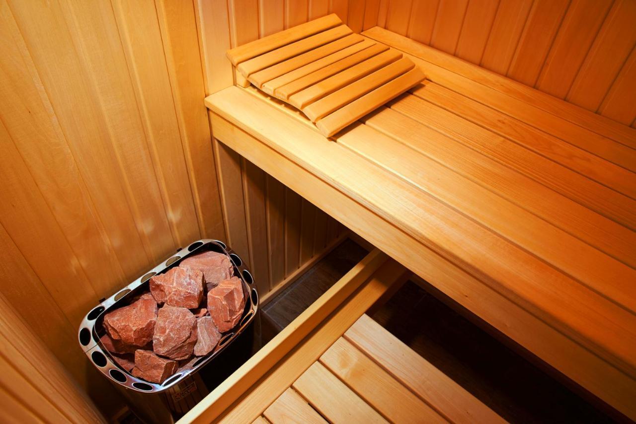 Big Jacuzzi , Sauna , Khreshchatyk Apartments كييف المظهر الخارجي الصورة
